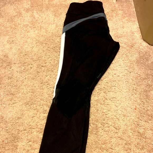 Women’s Workout Pants/DC United Shirt - Picture 7 of 9